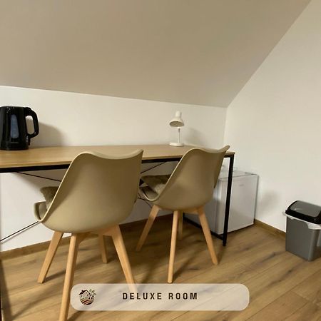 Apartmanovy Dom Visnove Exterior foto